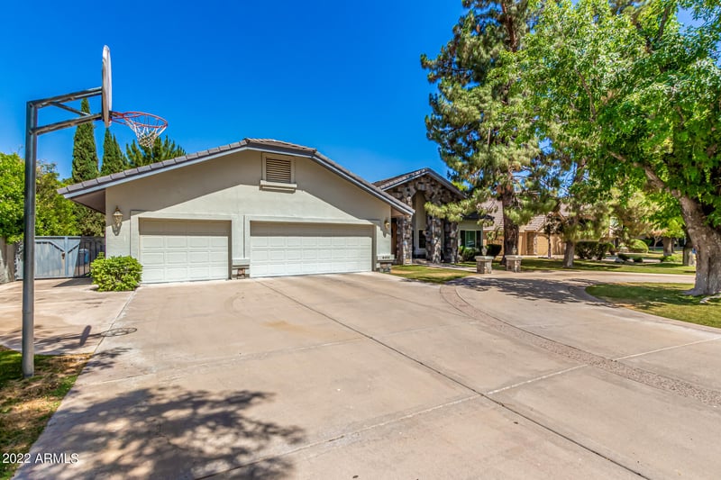8405 S Forest Ave, Tempe, AZ 85284
