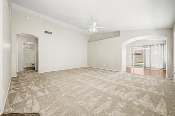 8408 Bloomfield Rd, Peoria, AZ 85381