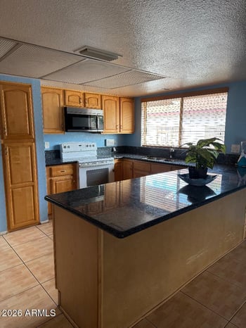 8409 31st Ln, Phoenix, AZ 85051