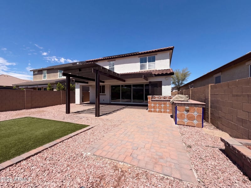 841 E Gary Ln, Phoenix, AZ 85042