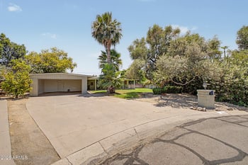 841 Hayward Ave, Phoenix, AZ 85020