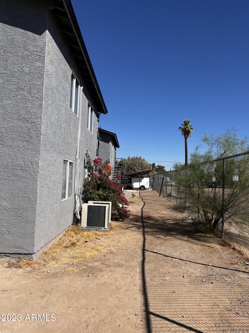 841 E Roeser Rd, Phoenix, AZ 85040