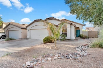 841 Lovegrass Dr, San Tan Valley, AZ 85143