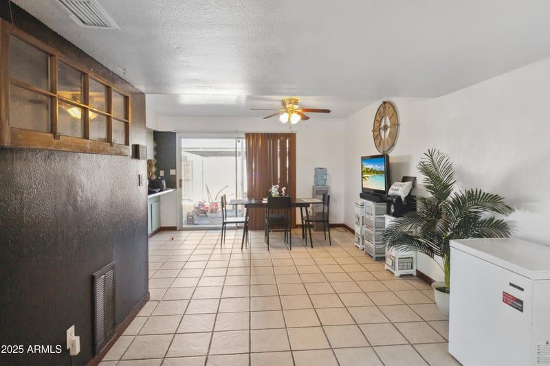 8410 32nd Ave, Phoenix, AZ 85051