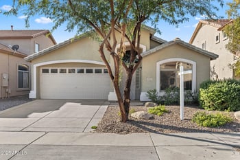 8410 49th Ln, Laveen, AZ 85339
