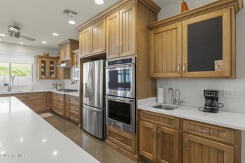 8410 Sands Ct, Peoria, AZ 85383