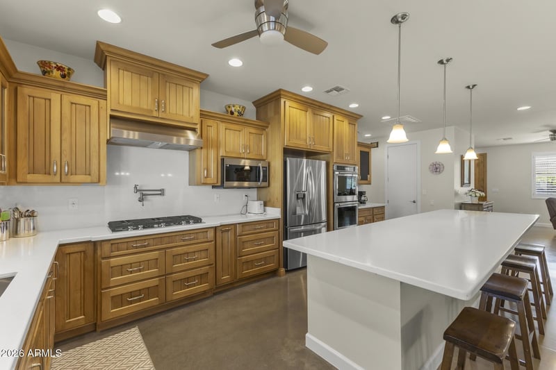 8410 Sands Ct, Peoria, AZ 85383