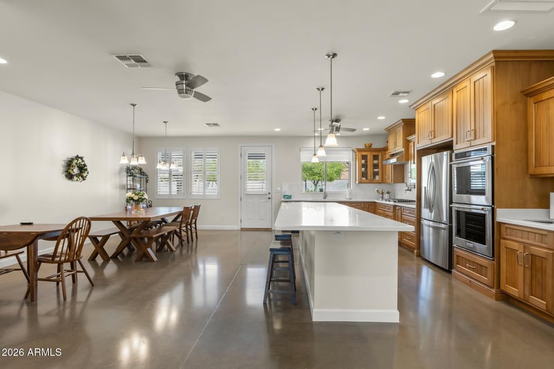 8410 Sands Ct, Peoria, AZ 85383