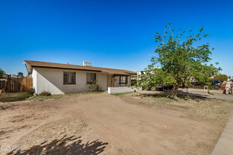 8414 Monterosa St, Phoenix, AZ 85037