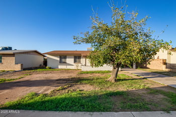 8414 Monterosa St, Phoenix, AZ 85037