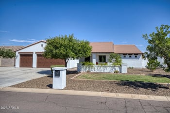 8416 W Sands Ct W, Peoria, AZ 85383
