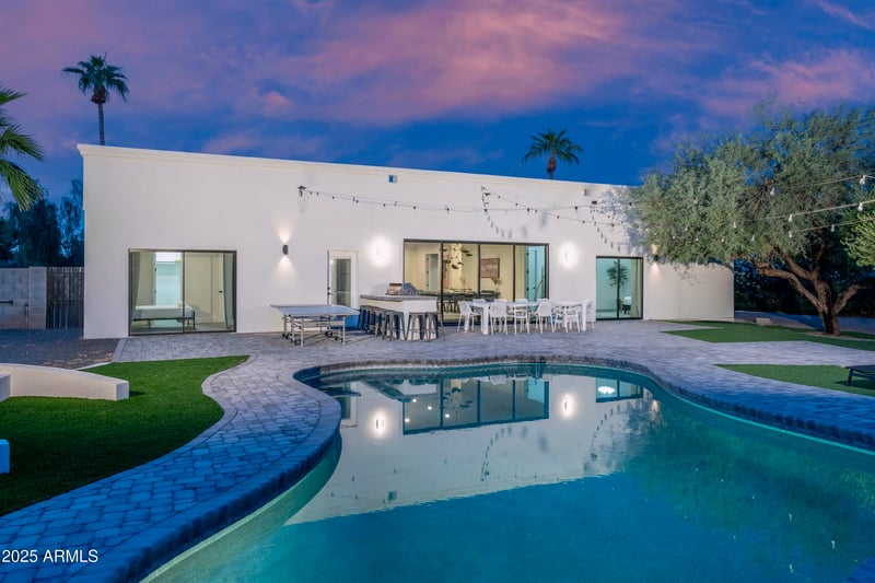 8417 Cactus Rd, Scottsdale, AZ 85260