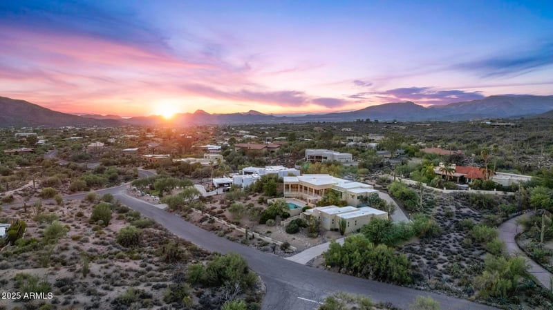 8418 Dog Leg Dr, Carefree, AZ 85377