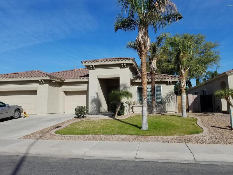 842 E Powell Way, Chandler, AZ 85249