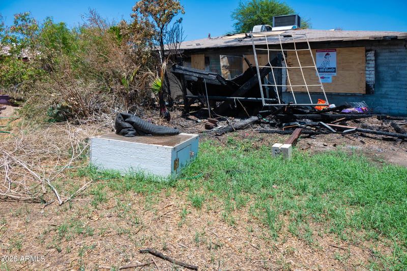 842 E Roberts Rd #-, Phoenix, AZ 85022