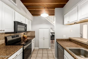 842 Manor Dr, Chandler, AZ 85225