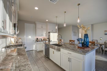 8420 69th Ln, Laveen, AZ 85339