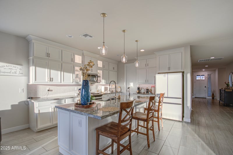 8420 69th Ln, Laveen, AZ 85339