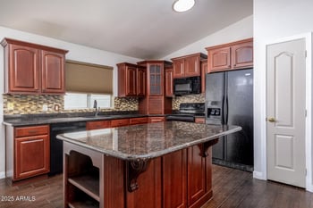 8420 Audrey Ln, Peoria, AZ 85382