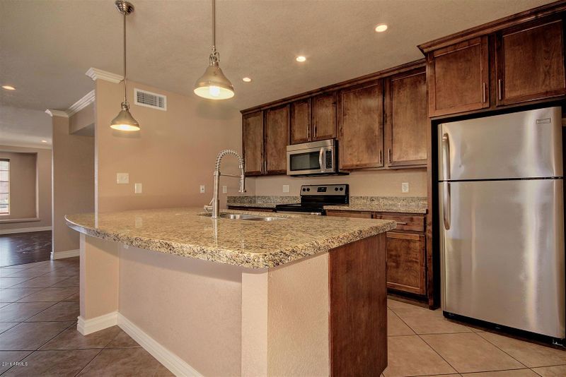 8420 E Lewis Ave, Scottsdale, AZ 85257