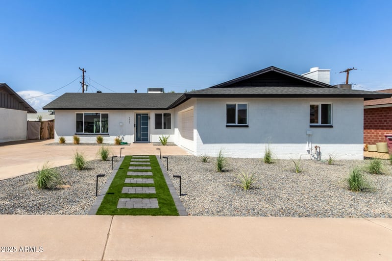 8420 Plaza Ave, Scottsdale, AZ 85250