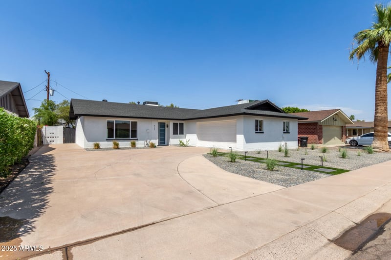 8420 Plaza Ave, Scottsdale, AZ 85250