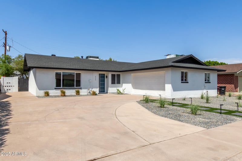 8420 Plaza Ave, Scottsdale, AZ 85250