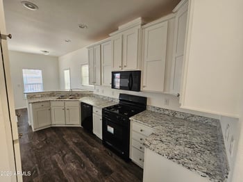 8421 Apache Trl #18, Mesa, AZ 85207