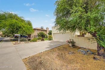 8421 Kenwood Ln, Tempe, AZ 85284