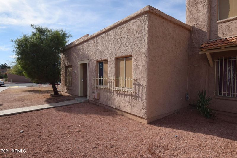 8421 N 33rd Ave, Phoenix, AZ 85051