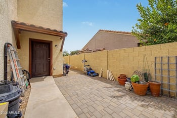 8421 Kenwood Ln, Tempe, AZ 85284