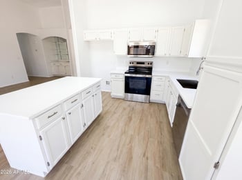 8421 Willowbrook Dr, Peoria, AZ 85382