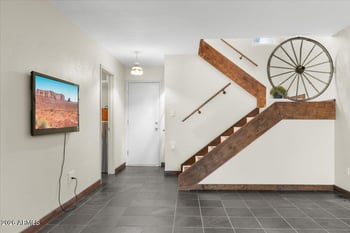 8422 Central Ave #B, Phoenix, AZ 85020