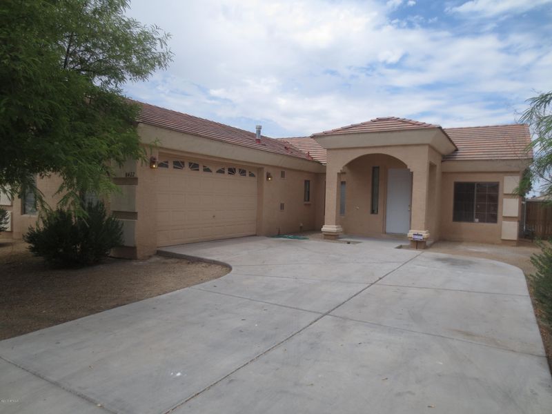 8422 W Avalon Dr, Phoenix, AZ 85037