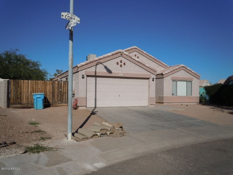 8422 W Cora Ln, Phoenix, AZ 85037