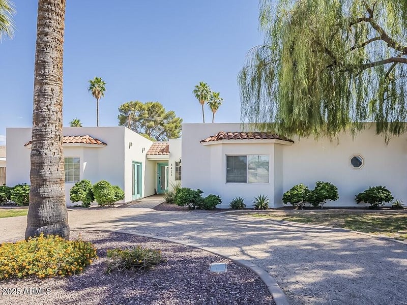 8423 Heatherbrae Dr, Scottsdale, AZ 85251