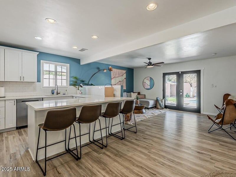 8423 Heatherbrae Dr, Scottsdale, AZ 85251