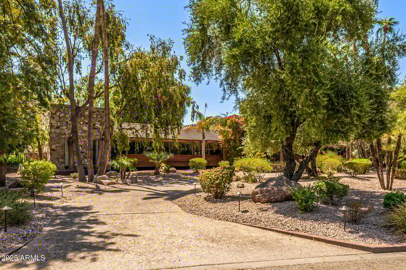 8424 Golf Dr, Paradise Valley, AZ 85253