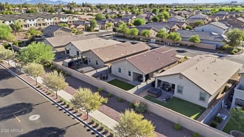 8425 61st Dr, Glendale, AZ 85302