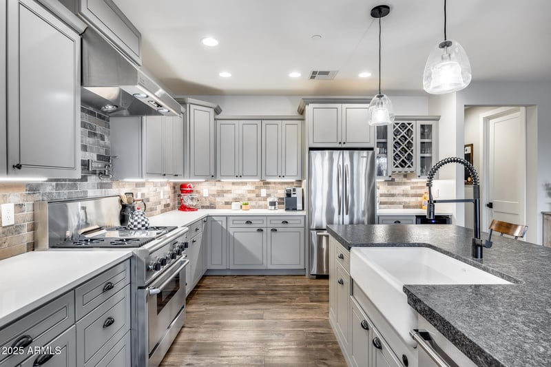 8425 W Louise Ct, Peoria, AZ 85383