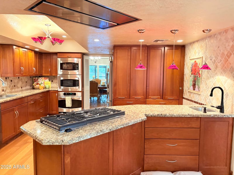 8426 15th Dr, Phoenix, AZ 85021
