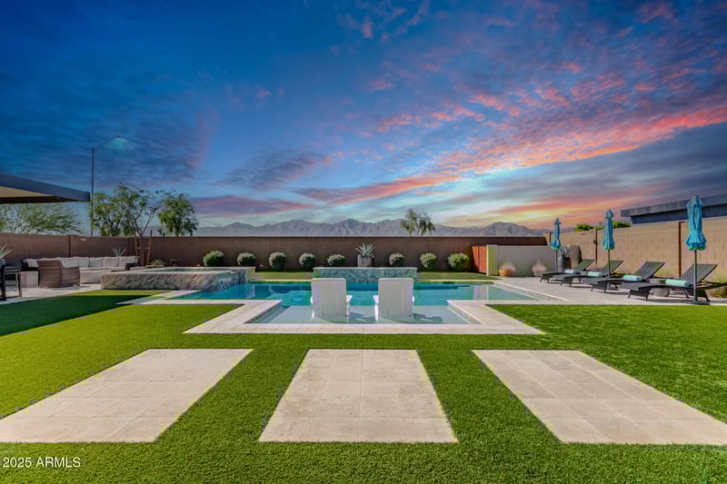 8426 186th Ln, Waddell, AZ 85355