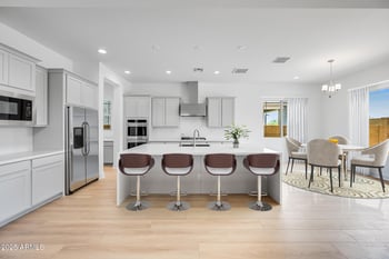 8426 Solano Dr, Glendale, AZ 85305