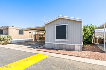 8427 Glendale Ave #15, Glendale, AZ 85305