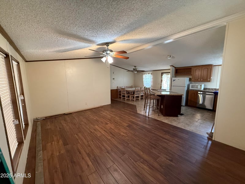 8427 Glendale Ave #183, Glendale, AZ 85305