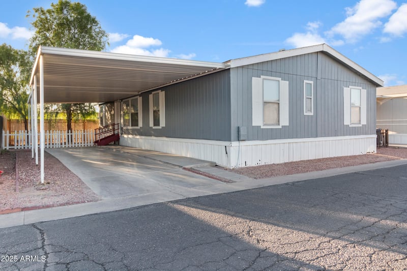 8427 Glendale Ave #210, Glendale, AZ 85305