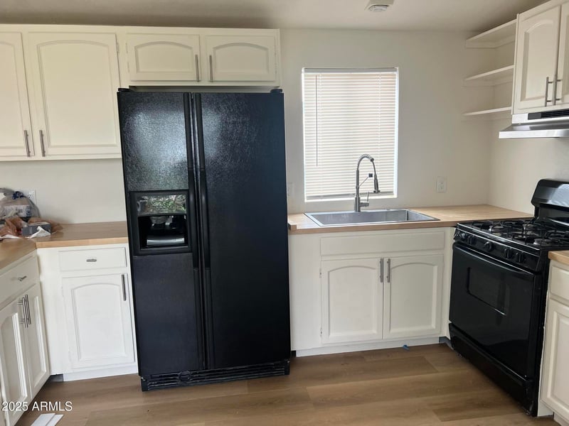 8427 Glendale Ave #99, Glendale, AZ 85305