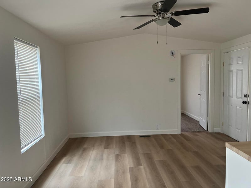 8427 Glendale Ave #99, Glendale, AZ 85305