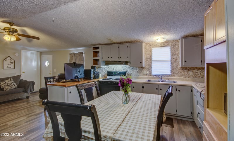 8427 W Glendale Ave #151, Glendale, AZ 85305
