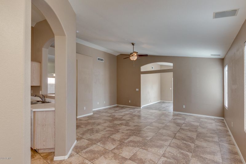 843 E Windsor Dr, Gilbert, AZ 85296